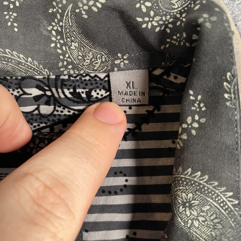 Johnston & Murphy Men's XL Long Sleeve Button Down Shirt Black‎ Textured Paisley - Picture 4 of 7